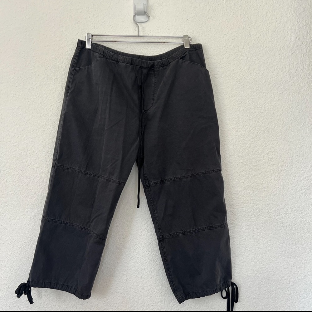 James Perse Capris pant 4 in gray